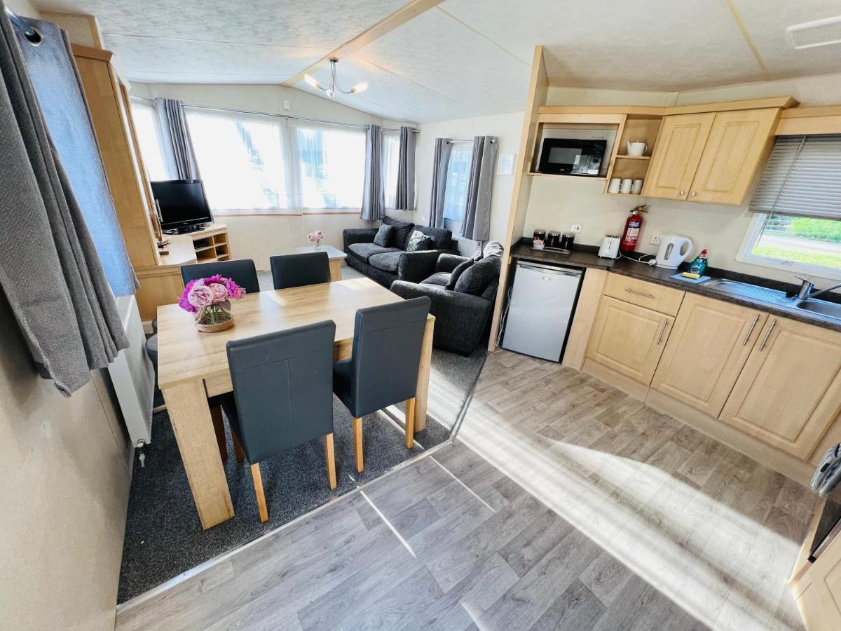 3 Bedroom Caravan Kg37, Dog Friendly, Shanklin, Isle Of Wight Buitenkant foto